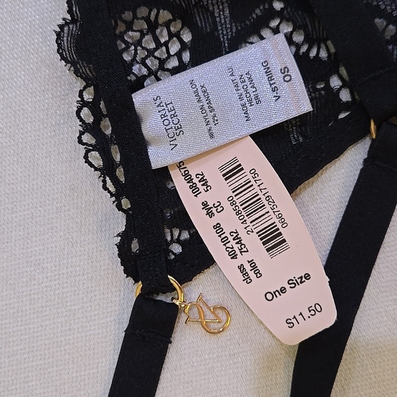 Victoria's Secret Black Lace Thong - Picture 3 of 6